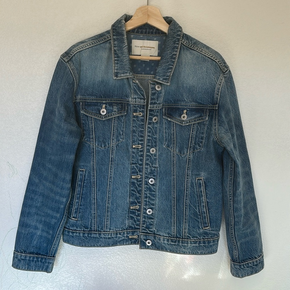 Anthropologie women’s jean jacket. Like new!